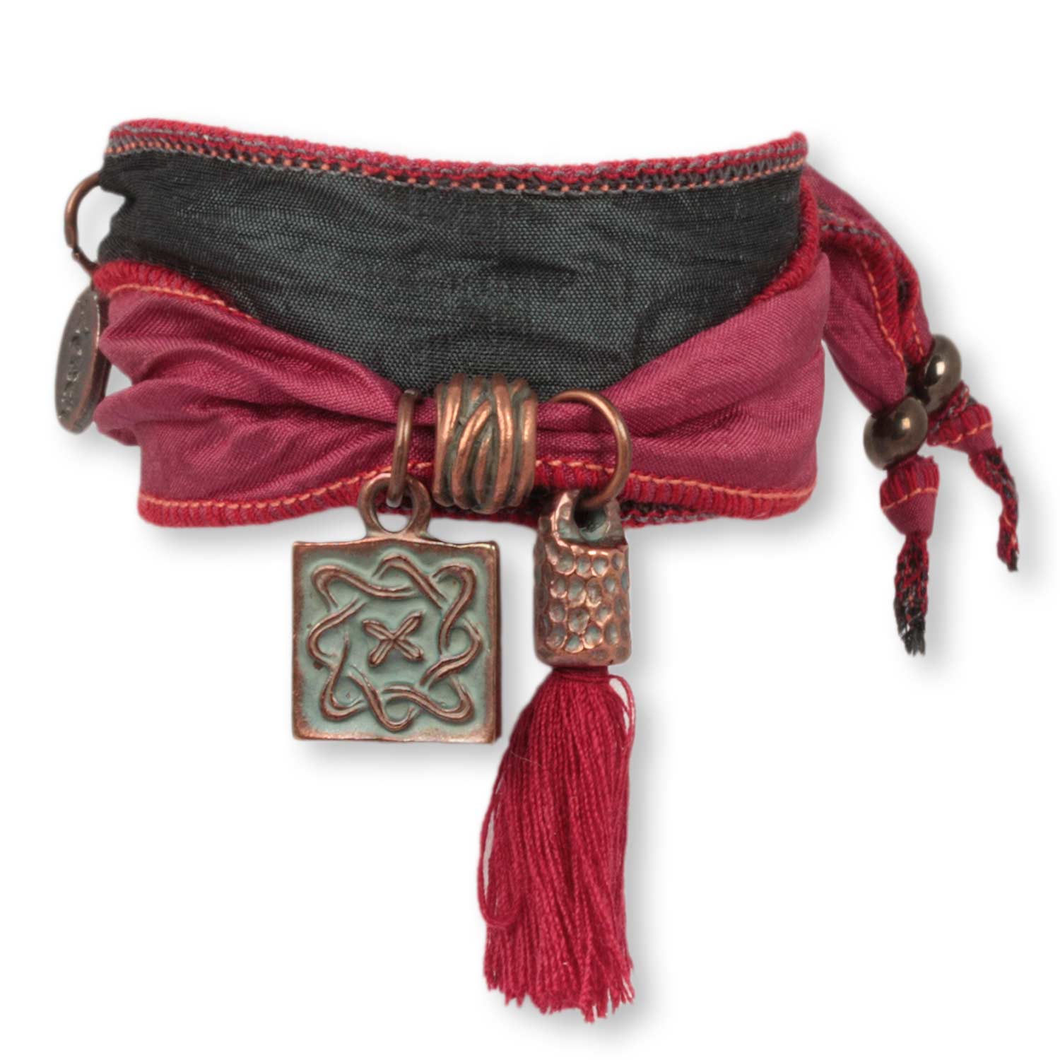 Ruby Infinity Amulet - Armband aus indischen Saris